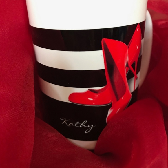 Meet your Posher Ambassador, Kathy - Picture 6 of 6